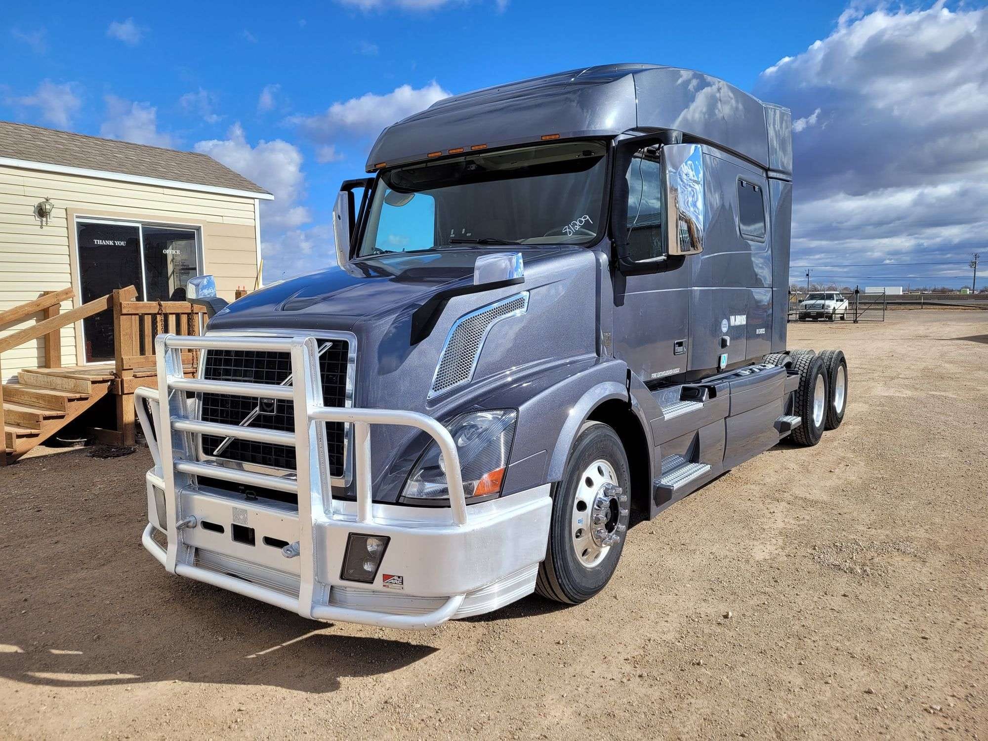 2018 Volvo VNL Equipment Image0