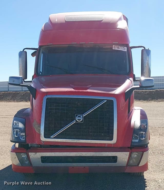 Image of Volvo VNL equipment image 1