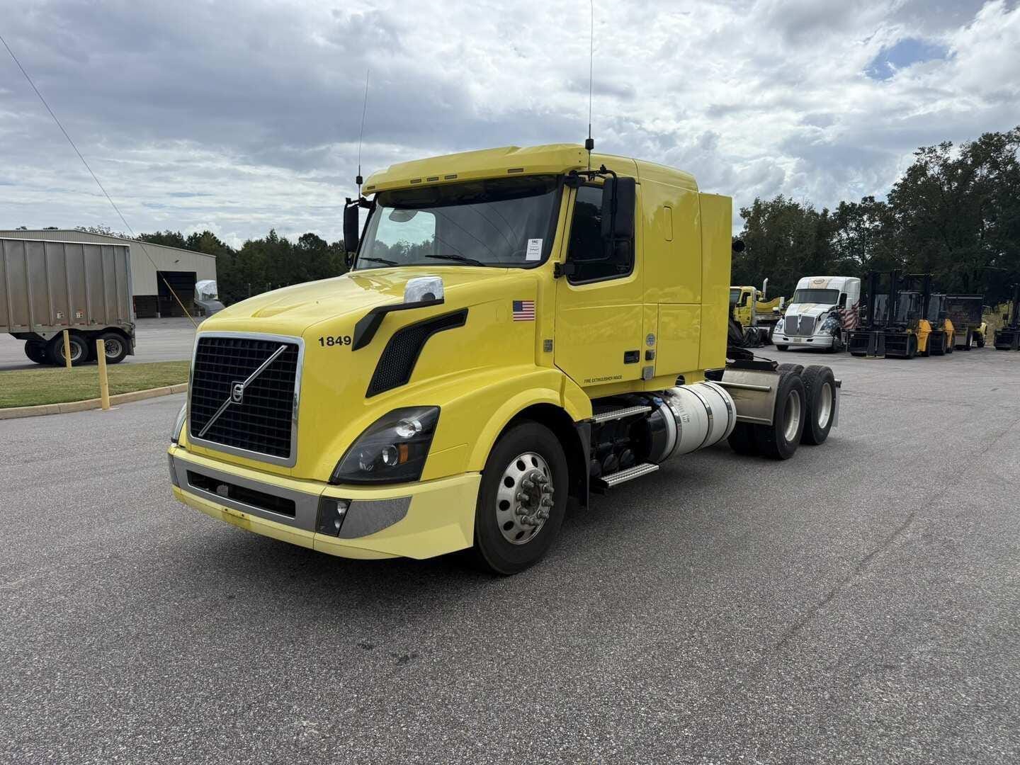 2018 Volvo VNL64T430 Equipment Image0