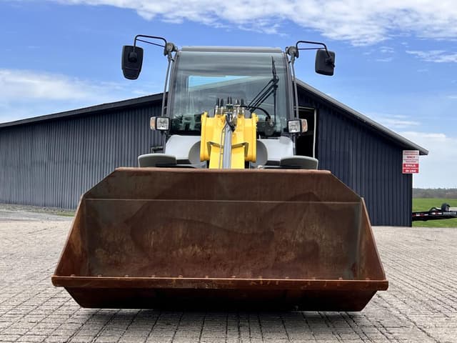 Image of Wacker Neuson 8085T equipment image 3