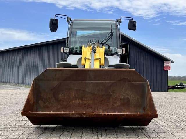 Image of Wacker Neuson 8085T equipment image 3