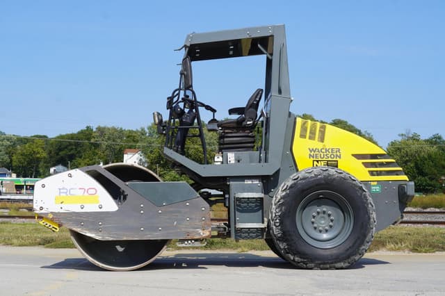Image of Wacker Neuson RC70 equipment image 2