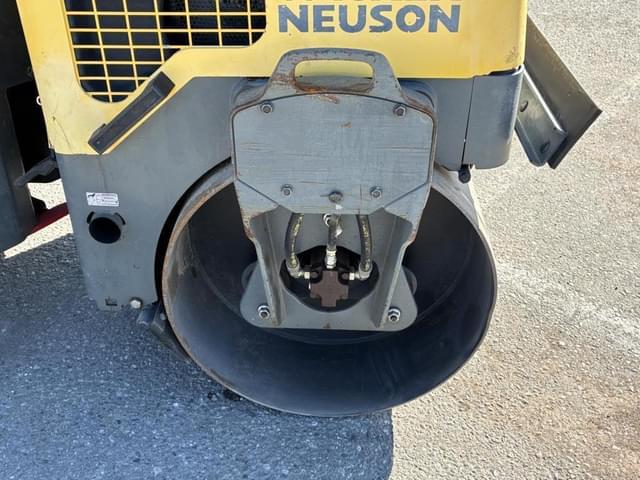 Image of Wacker Neuson RD12A equipment image 4