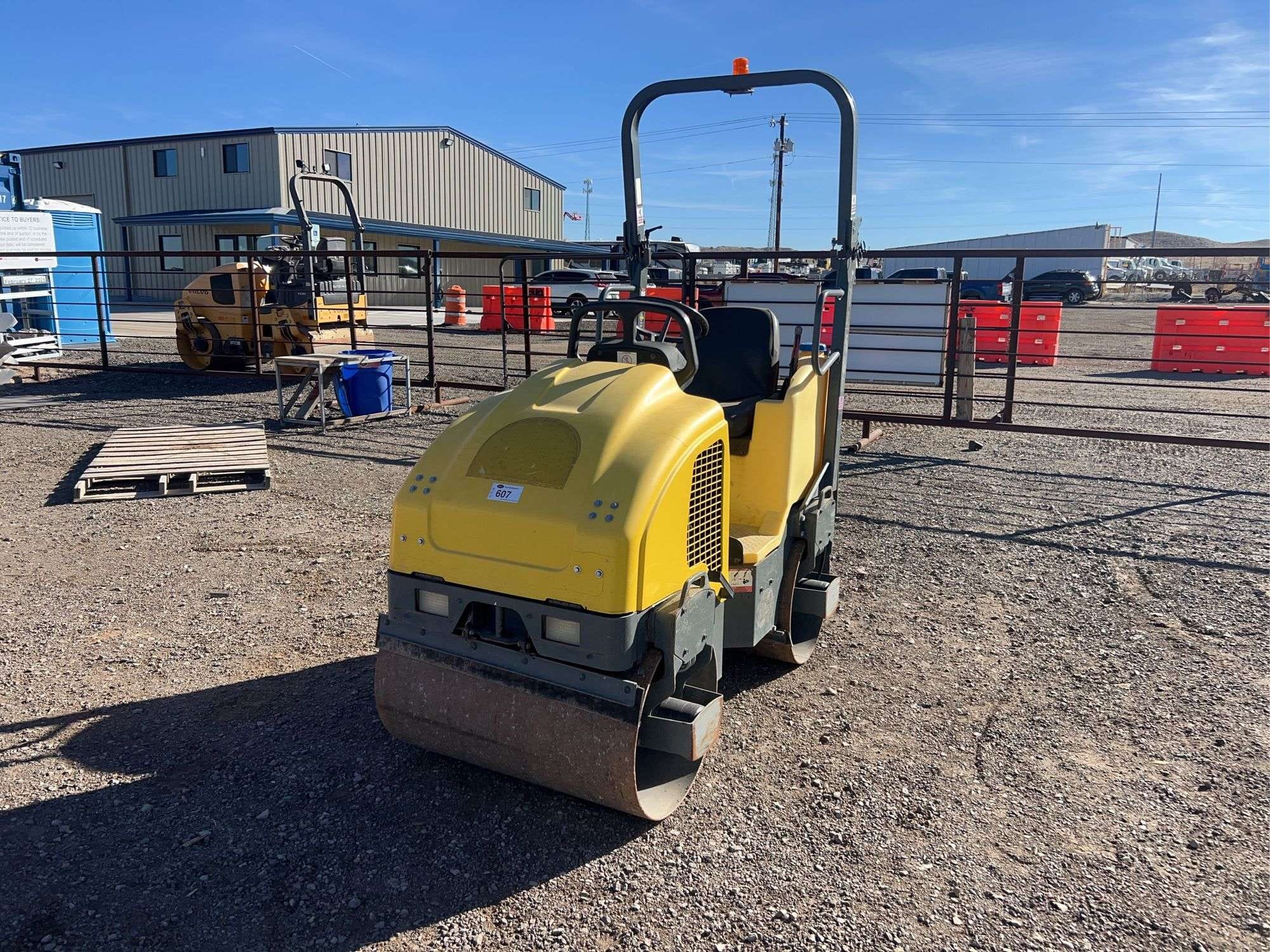 2018 Wacker Neuson RD12A Equipment Image0