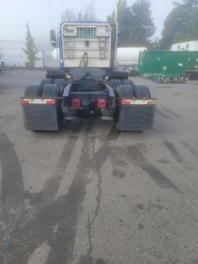 Image of Western Star 4700 equipment image 4