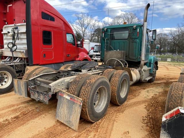 Image of Western Star 4700SF equipment image 2