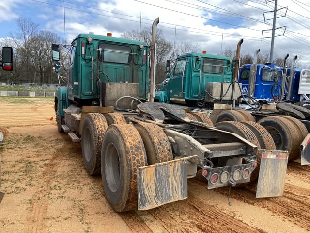 Image of Western Star 4700SF equipment image 1