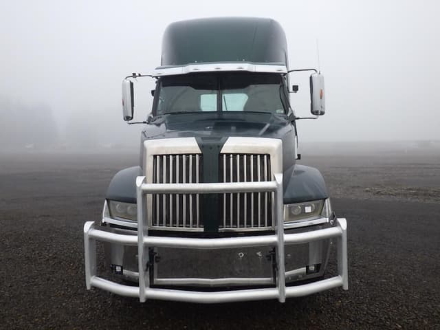 Image of Western Star 5700XE equipment image 1