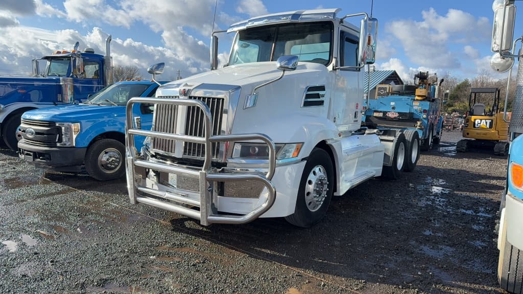 Image of Western Star 5700XE Primary image