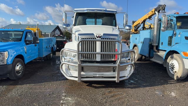 Image of Western Star 5700XE equipment image 1