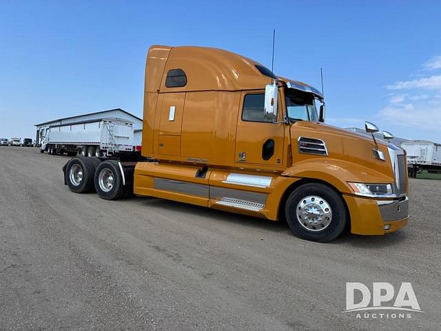 Image of Western Star 5700XE equipment image 2