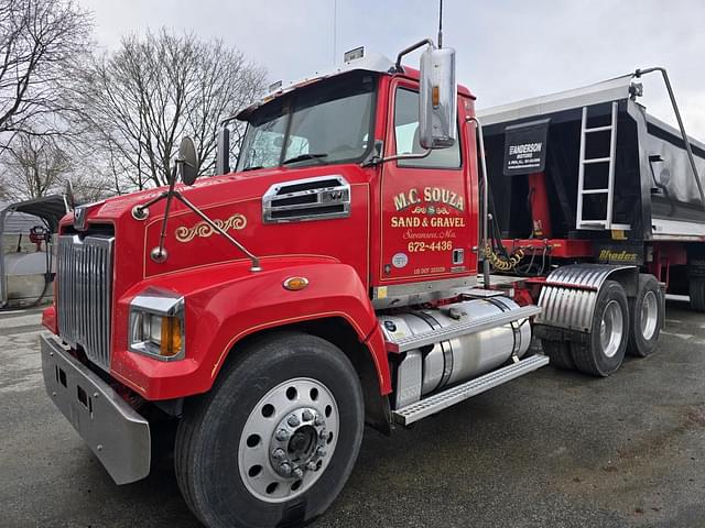 Image of Western Star 4700SF equipment image 1