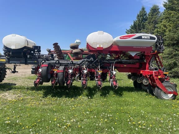 2018 White 9816VE Equipment Image0