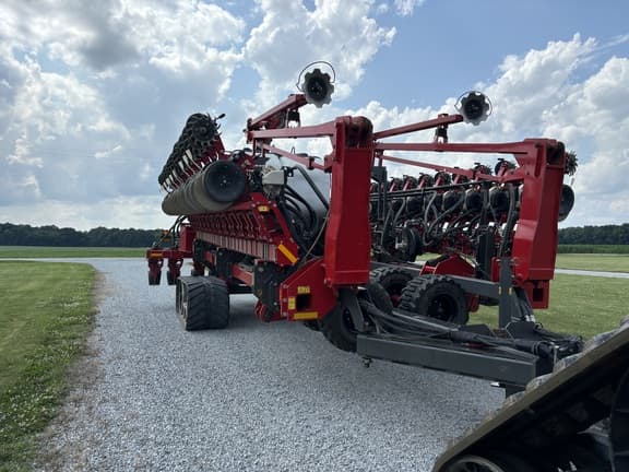 Image of White 9936 equipment image 1