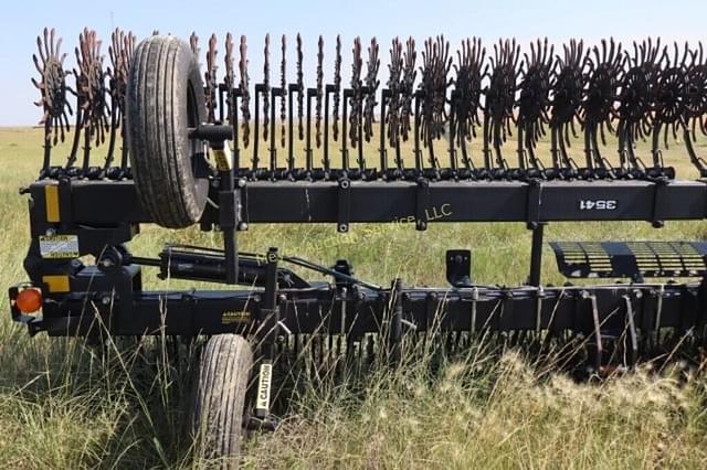 Image of Yetter 3541 equipment image 1
