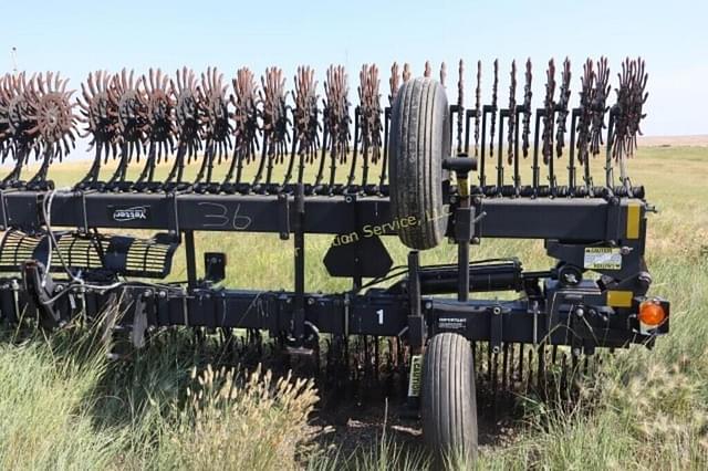 Image of Yetter 3541 equipment image 3
