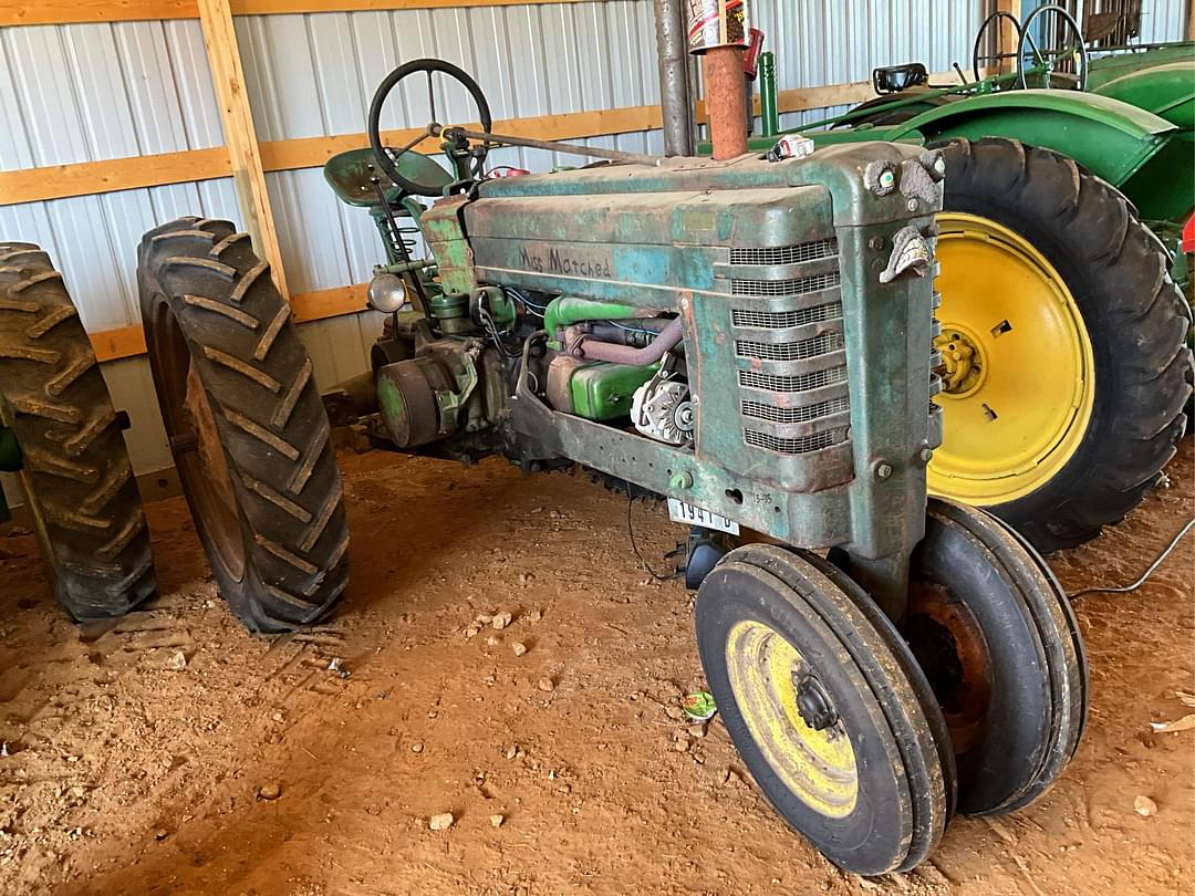 Image of John Deere B Primary image