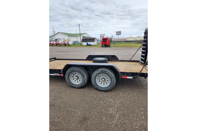 Image of gator 16GT-XLT equipment image 2