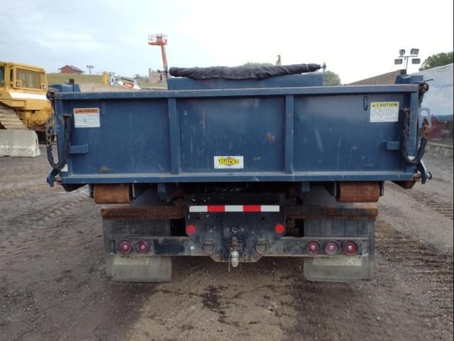 Image of Ford F-550 equipment image 3