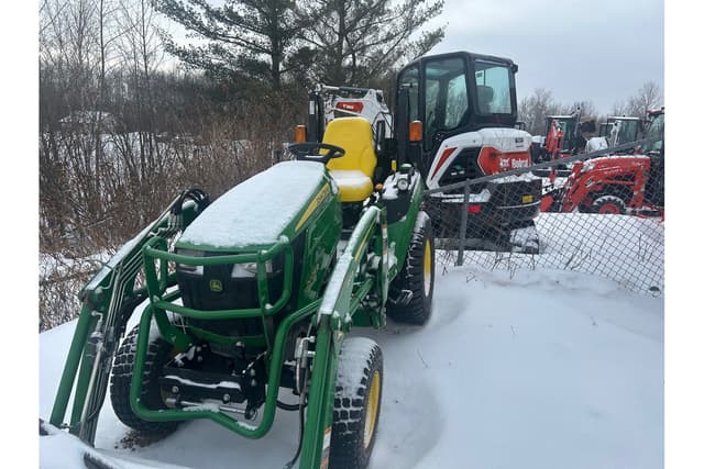 Image of John Deere 2025R equipment image 1