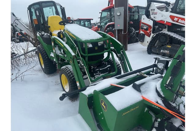 Image of John Deere 2025R equipment image 2