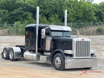 Main image Peterbilt 389