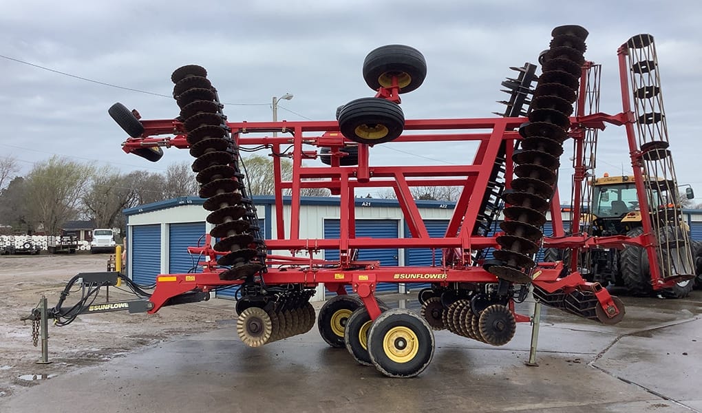 Sunflower 6631-29 Equipment Image0