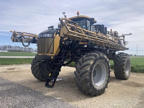 Image of RoGator RG1300C equipment image 3