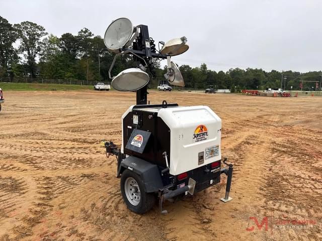 Image of Allmand  Night-Lite V-Series  equipment image 2
