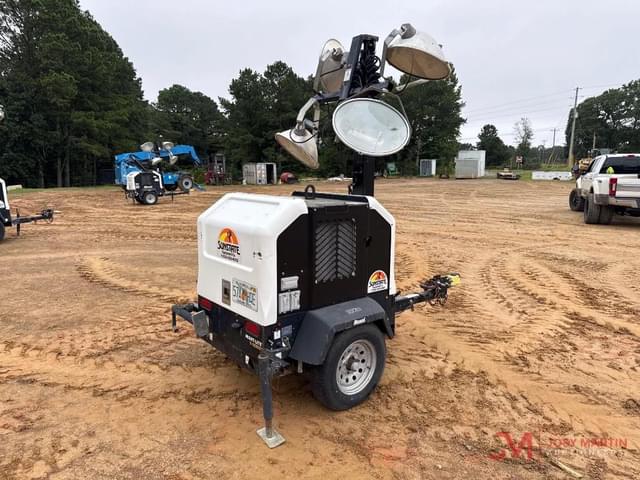 Image of Allmand  Night-Lite V-Series  equipment image 1