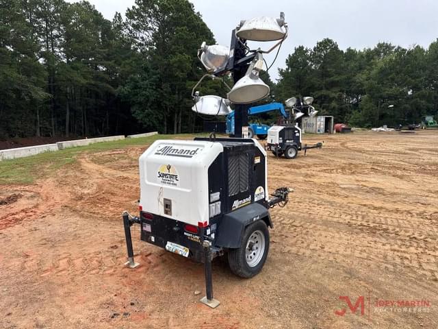 Image of Allmand  Night-Lite V-Series  equipment image 1