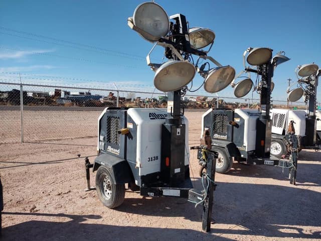 Image of Allmand Night-Lite V-Series equipment image 3