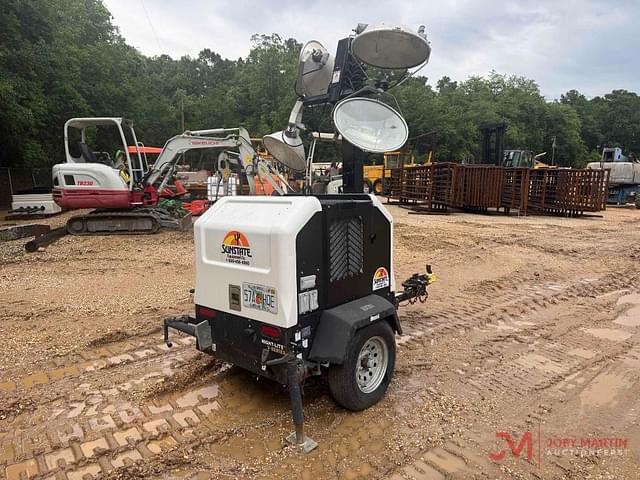 Image of Allmand  Night-Lite V-Series  equipment image 1