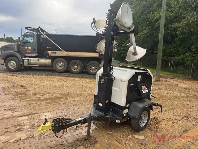 Image of Allmand  Night-Lite V-Series  equipment image 3