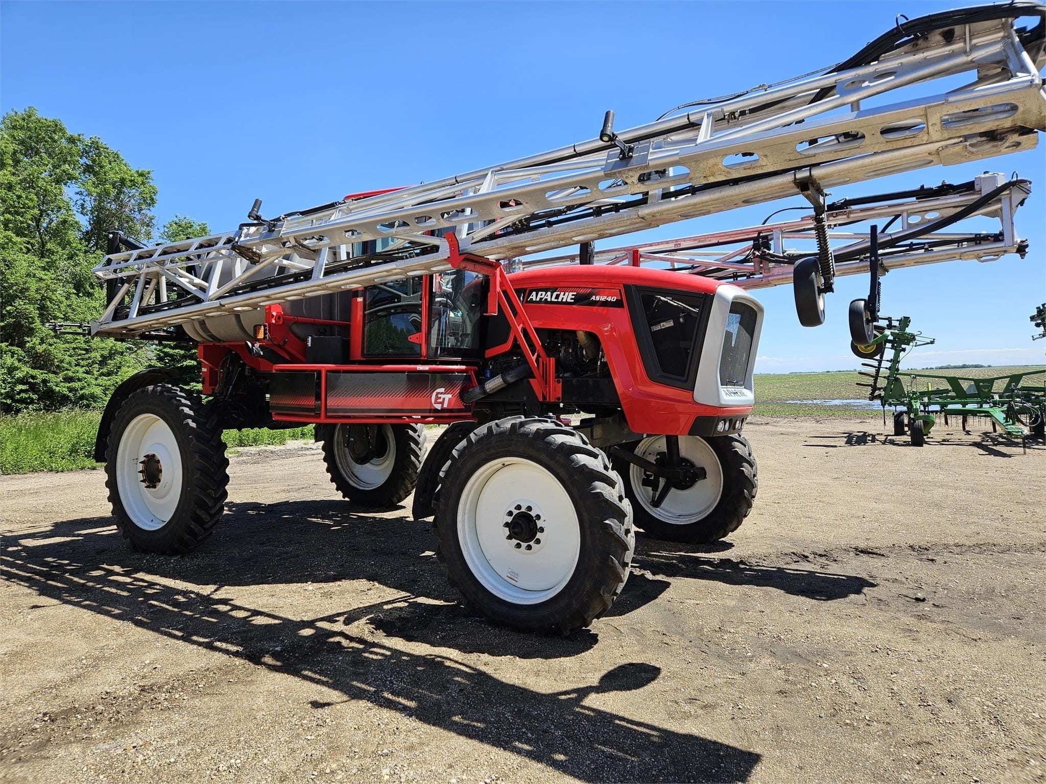 2019 Apache AS1240 Equipment Image0