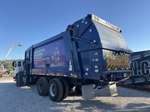 Image of Autocar Xpeditor equipment image 1