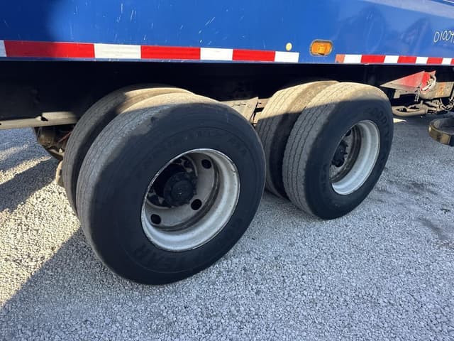 Image of Autocar Xpeditor equipment image 3