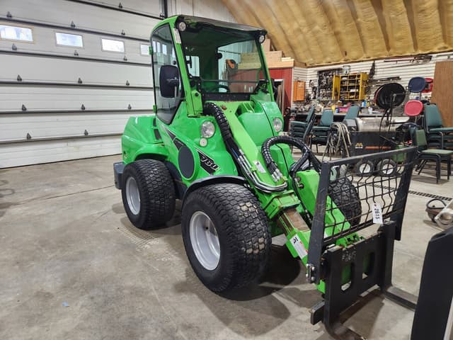 Image of AVANT 760I equipment image 2