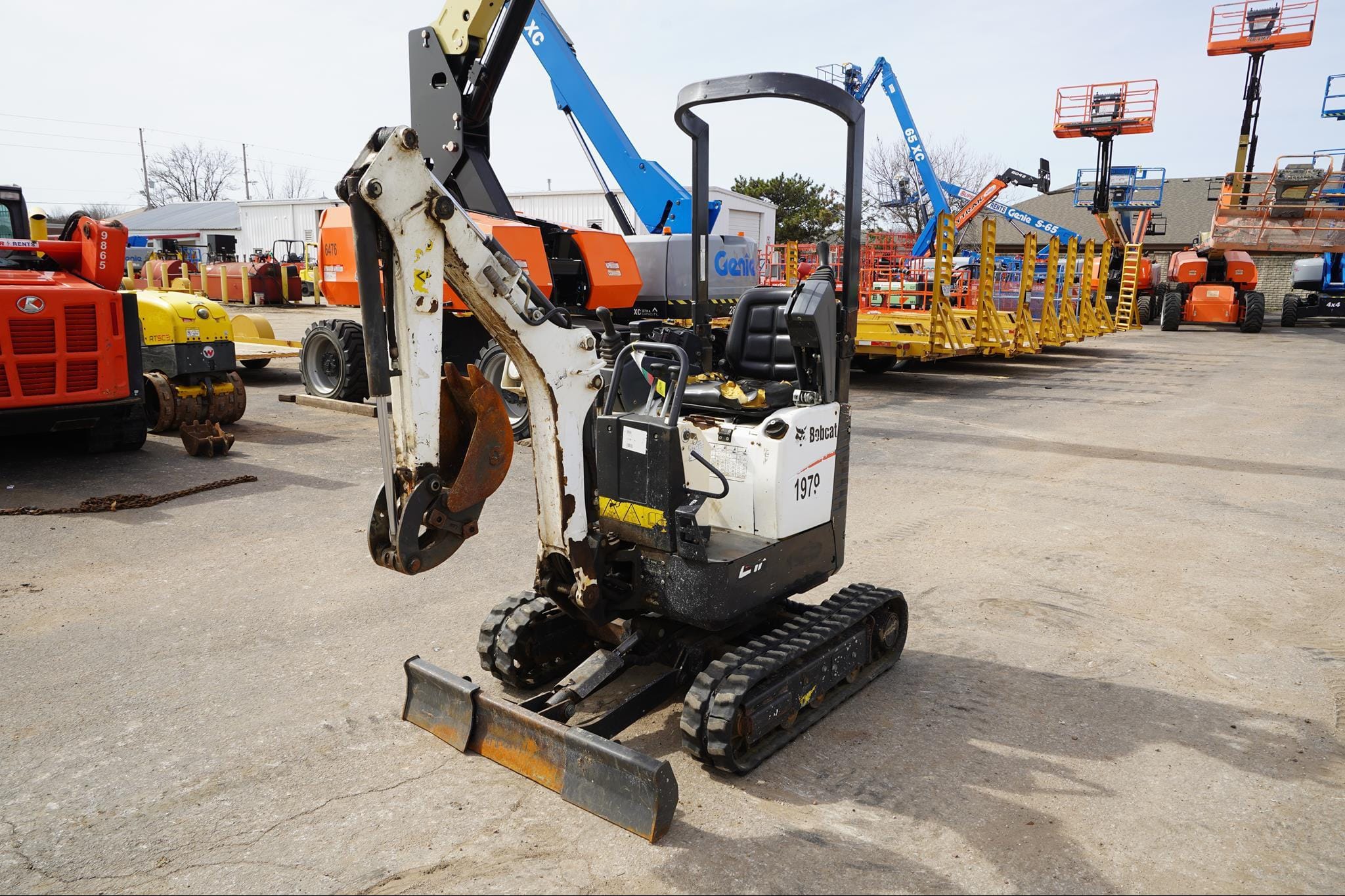 2019 Bobcat E10 Equipment Image0