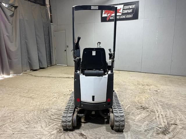 Image of Bobcat E10 equipment image 3
