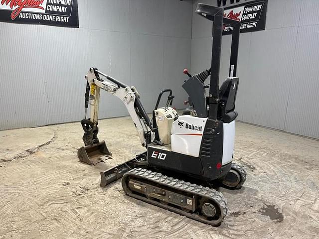 Image of Bobcat E10 equipment image 2