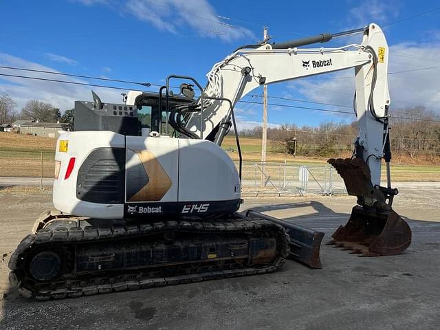 Image of Bobcat E145 equipment image 4