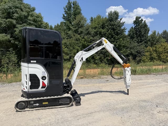 Image of Bobcat E20 equipment image 3