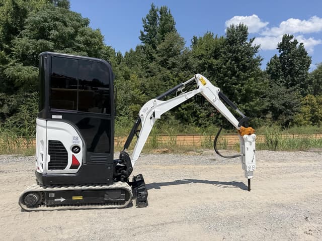 Image of Bobcat E20 equipment image 2