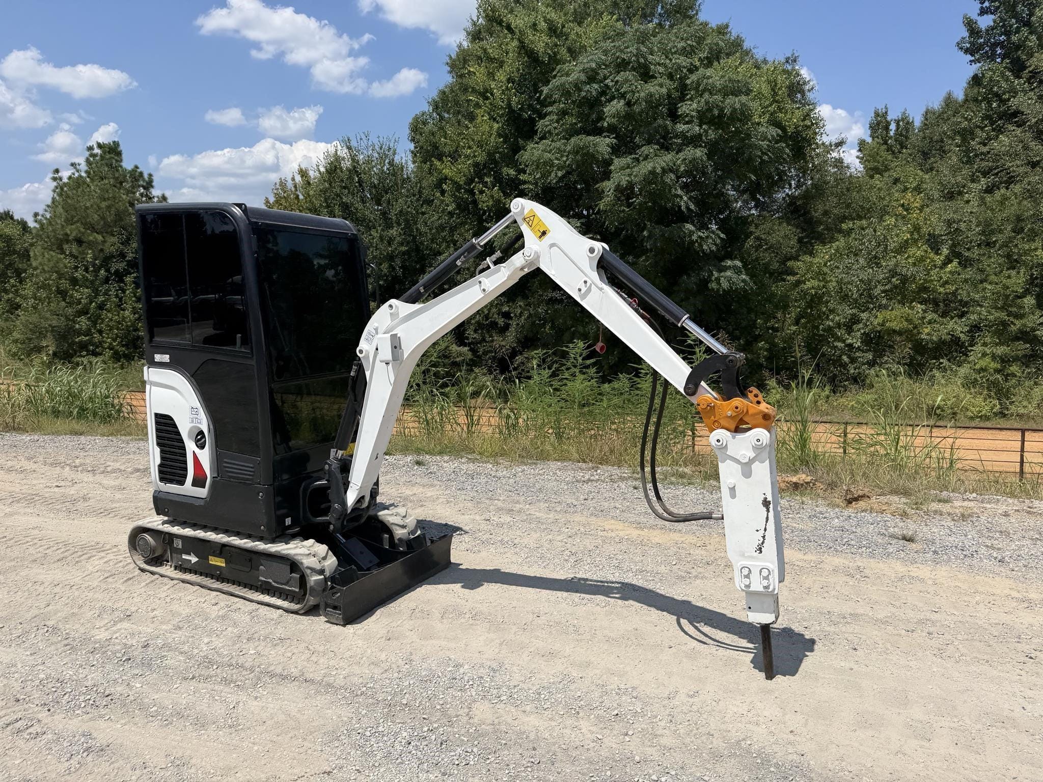 2019 Bobcat E20 Equipment Image0