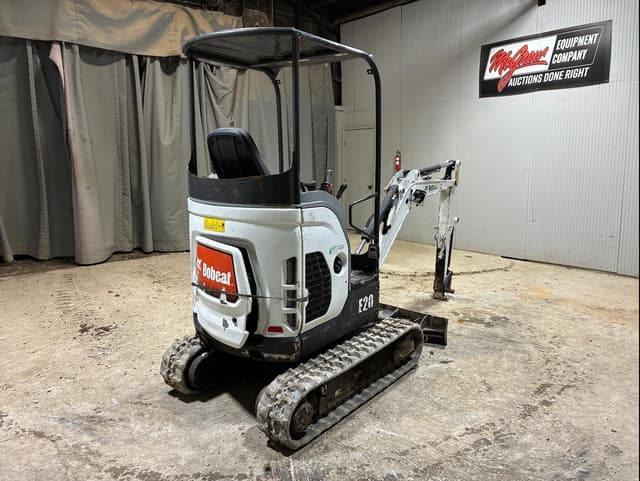 Image of Bobcat E20 equipment image 4