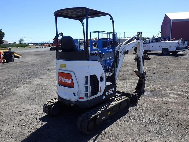 Image of Bobcat E20 equipment image 3