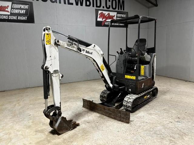Image of Bobcat E20 equipment image 1