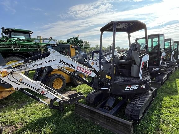 Image of Bobcat E26 equipment image 1