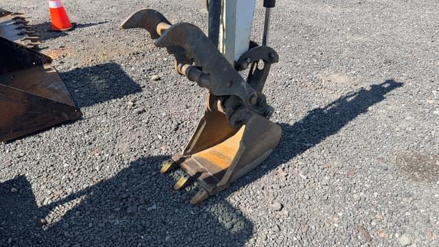 Image of Bobcat E26 equipment image 4